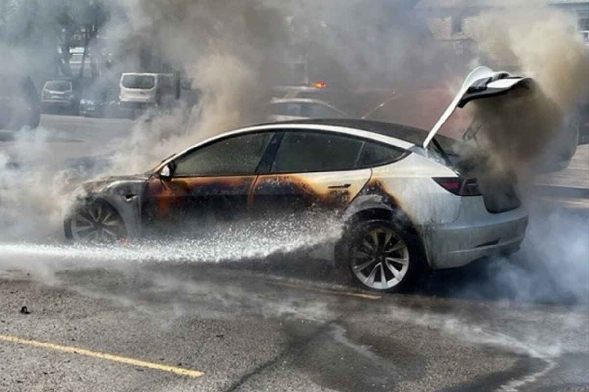 Carro elétrico pode pegar fogo